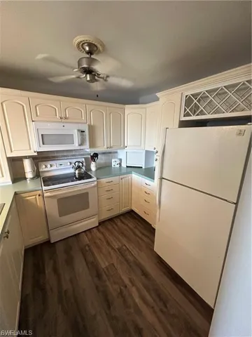 3490 N Key Dr 205, North Fort Myers, Florida 33903