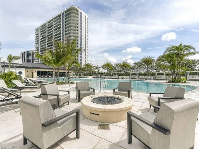 Pool - All artist’s renderings are proposed concepts shown only for marketing purposes and are based upon current development plans, which are subject to change by the developer, WSR-Colony, LLC, which reserves the right to make changes at its sole discretion, without prior notice or approval of the purchaser.