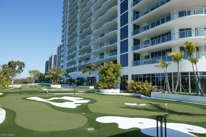 Putting Course - All artist’s renderings are proposed concepts shown only for marketing purposes and are based upon current development plans, which are subject to change by the developer, WSR-Colony, LLC, which reserves the right to make changes at its sole discretion, without prior notice or approval of the purchaser.
