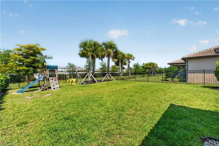 3721 E Hampton Cir, Alva, Florida 33920