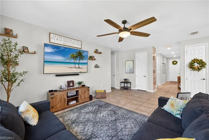 3721 E Hampton Cir, Alva, Florida 33920