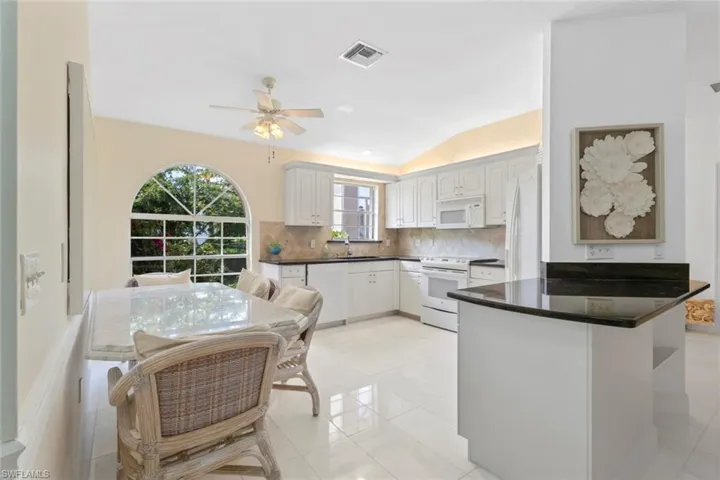 930 Moon Lake Dr, Naples, Florida 34104