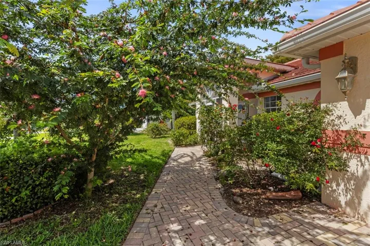 930 Moon Lake Dr, Naples, Florida 34104