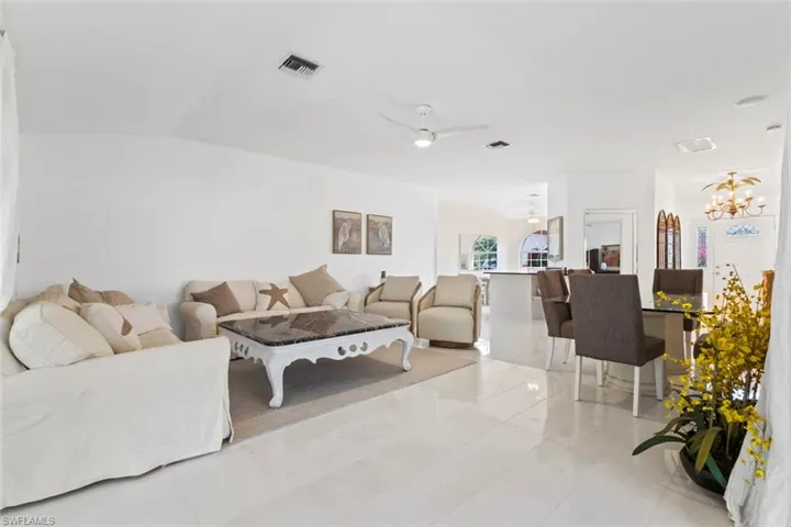 930 Moon Lake Dr, Naples, Florida 34104