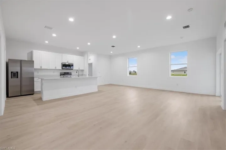 9029 E CASTLE  CIR, Labelle, FL 33935
