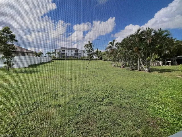 1414 SW 1st  TER, Cape Coral, FL 33991