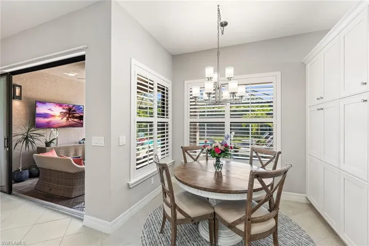 Casual dining area off kitchen