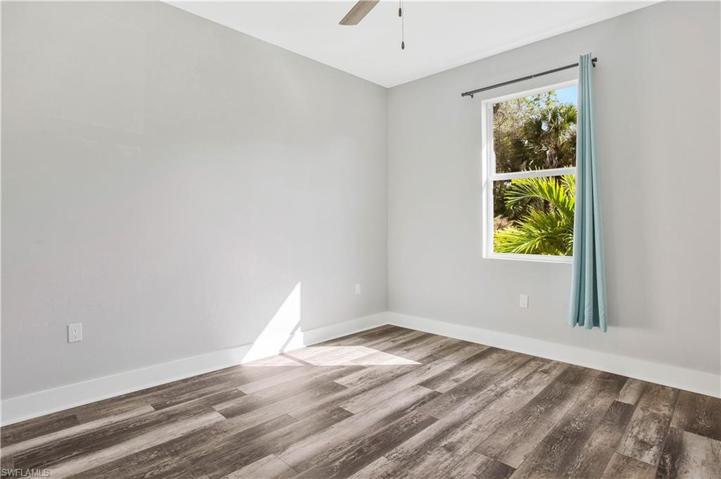 2827  Desoto S BLVD, Naples, FL 34117