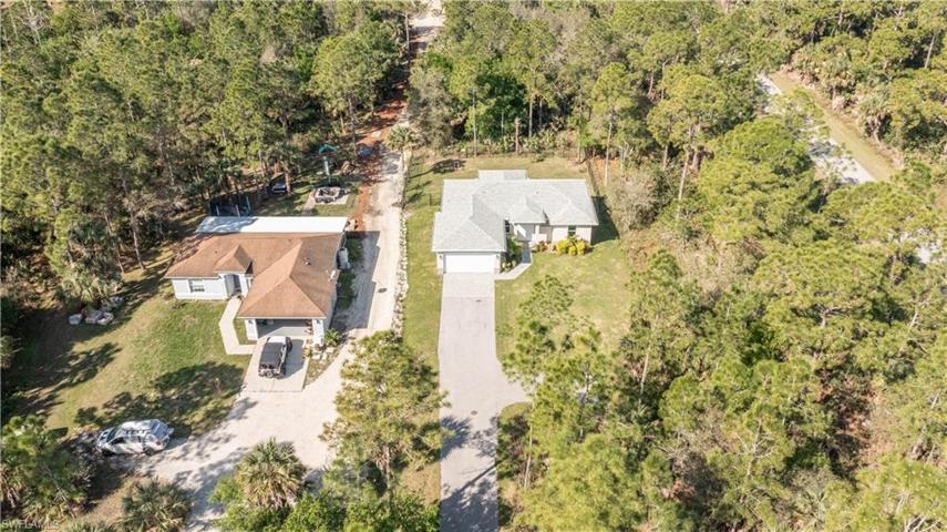 2827  Desoto S BLVD, Naples, FL 34117