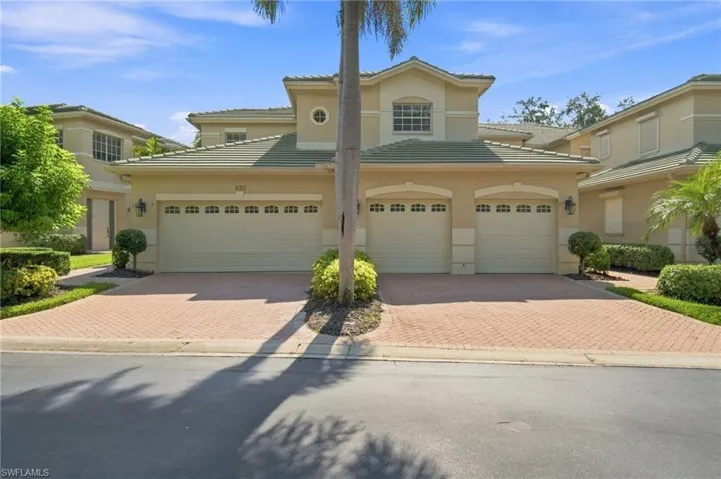 620 Vintage Reserve Ln C, Naples, Florida 34119