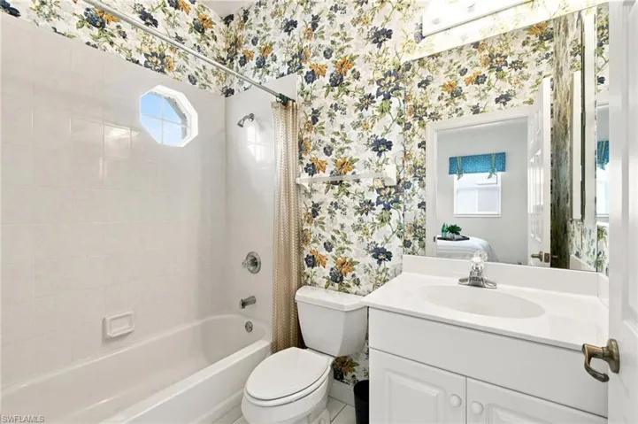 620 Vintage Reserve Ln C, Naples, Florida 34119