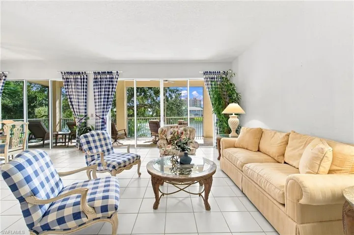 620 Vintage Reserve Ln C, Naples, Florida 34119