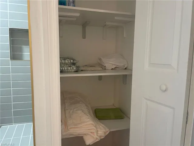 5527  Colonial  RD, North Fort Myers, FL 33917
