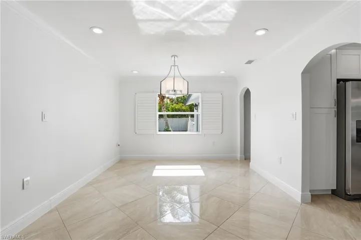 5930  Sea Grass  LN, Naples, FL 34116