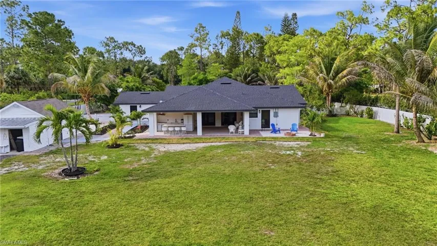 5930  Sea Grass  LN, Naples, FL 34116