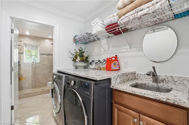 5930  Sea Grass  LN, Naples, FL 34116