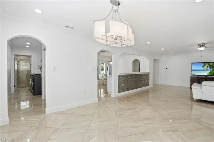 5930  Sea Grass  LN, Naples, FL 34116