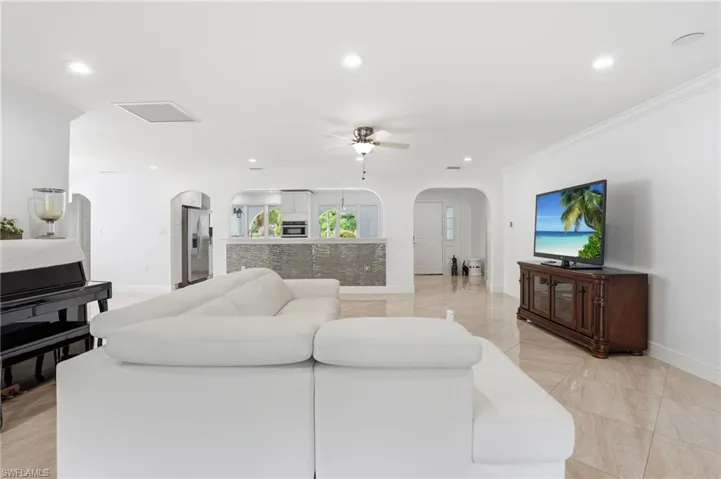 5930  Sea Grass  LN, Naples, FL 34116