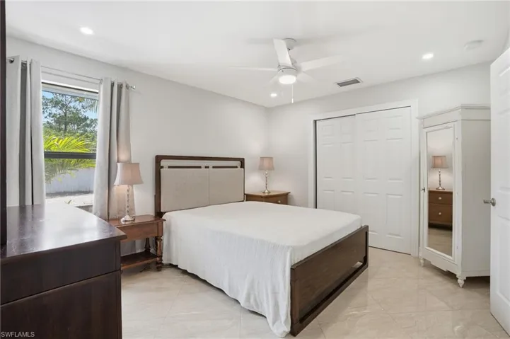 5930  Sea Grass  LN, Naples, FL 34116
