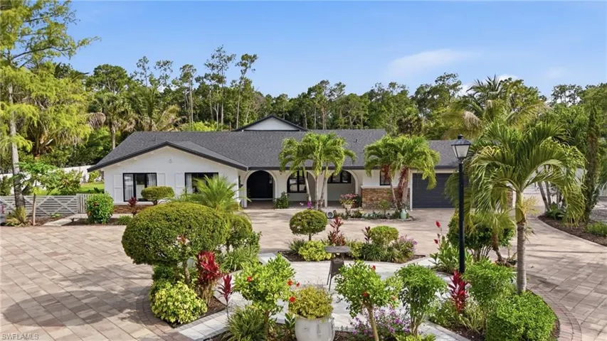 5930 Sea Grass Ln, Naples, Florida 34116