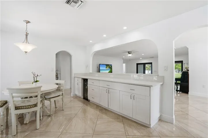 5930  Sea Grass  LN, Naples, FL 34116
