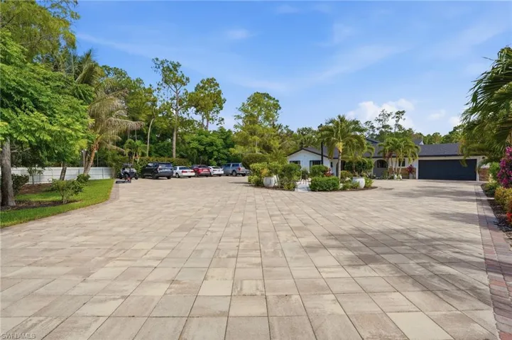 5930 Sea Grass Ln, Naples, Florida 34116