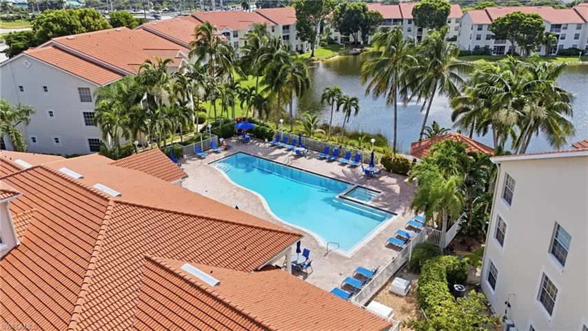 4670 Saint Croix Ln 627, Naples, Florida 34109