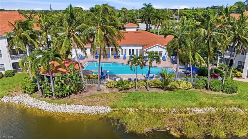4670 Saint Croix Ln 627, Naples, Florida 34109