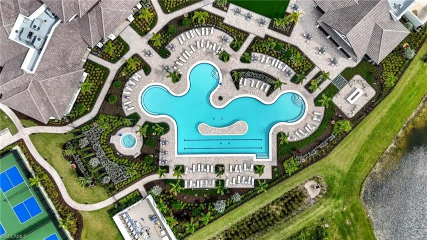 Bird's eye view of a pool area