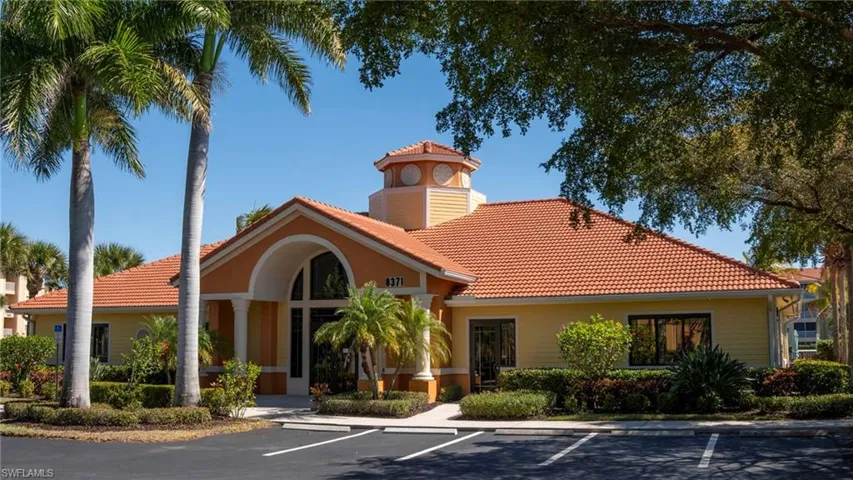 8320 Whiskey Preserve Cir 338, Fort Myers, Florida 33919