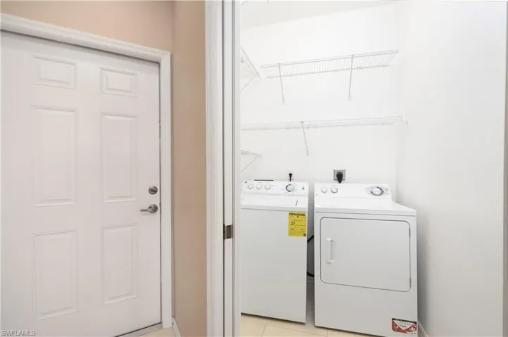 8320 Whiskey Preserve Cir 338, Fort Myers, Florida 33919