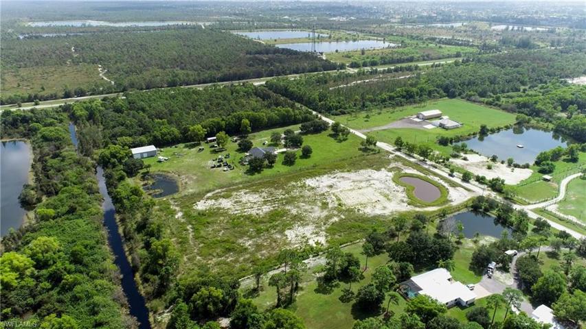 3301  Sand  RD, Cape Coral, FL 33993