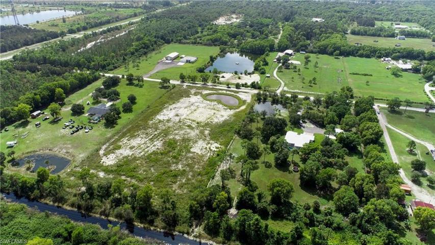 3301  Sand  RD, Cape Coral, FL 33993