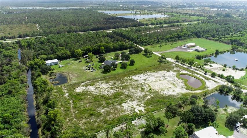 3301  Sand  RD, Cape Coral, FL 33993