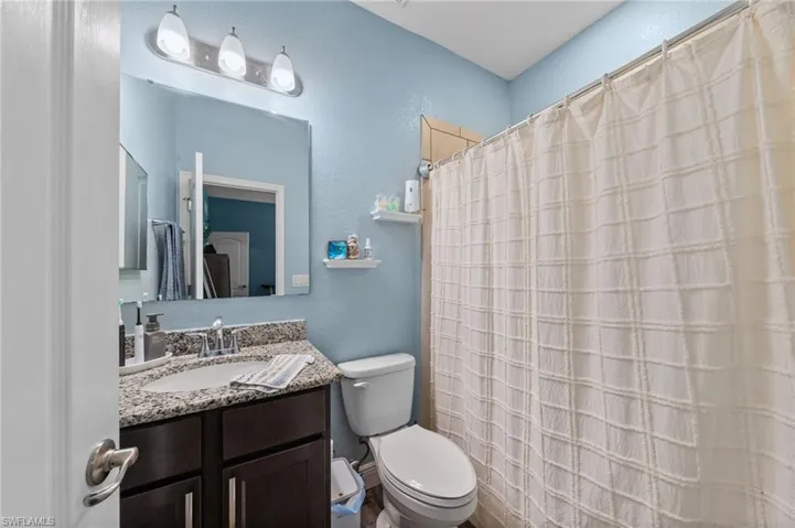 Master bathroom 2