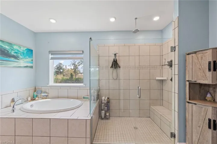Master bathroom 1