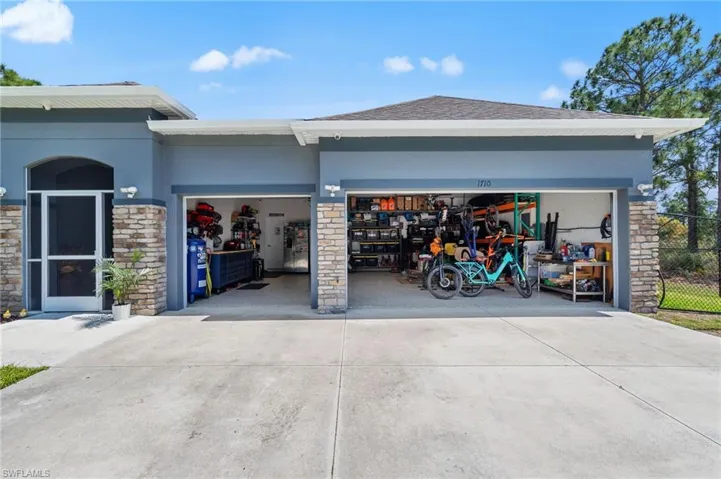 3 car garage