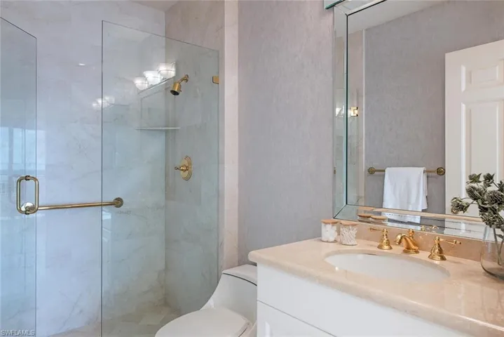 Guest Bath 3