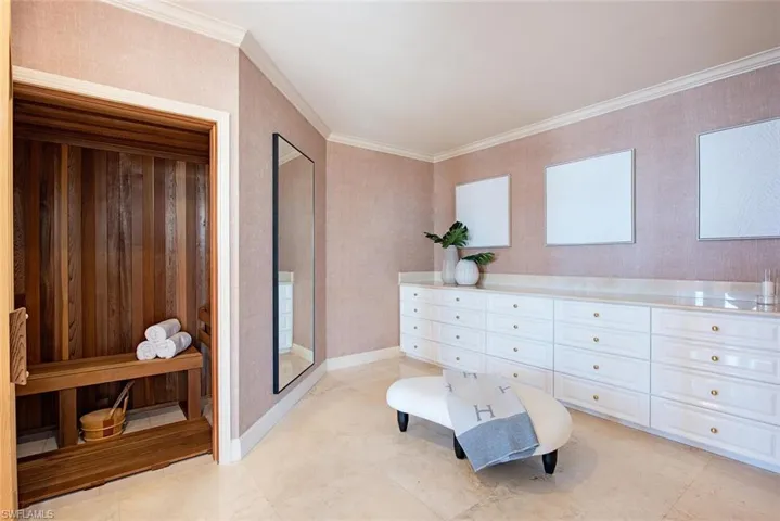 Owner suite dressing area