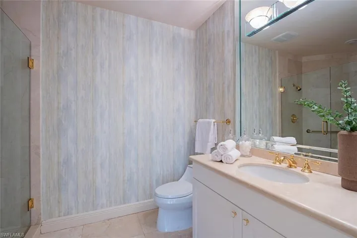 Guest Bath 2