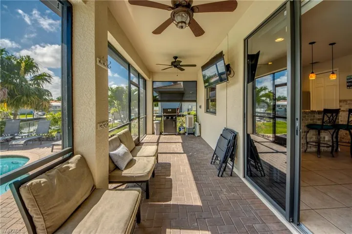 5601 Del Rio Ct, Cape Coral, Florida 33904