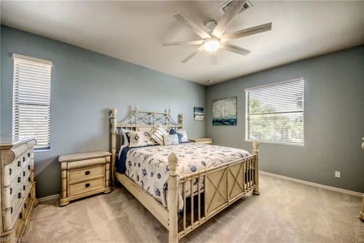 5601 Del Rio Ct, Cape Coral, Florida 33904