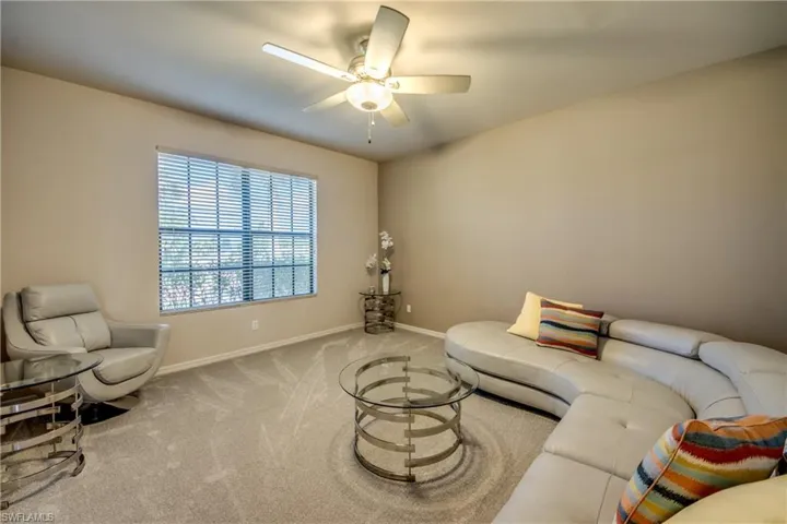5601 Del Rio Ct, Cape Coral, Florida 33904