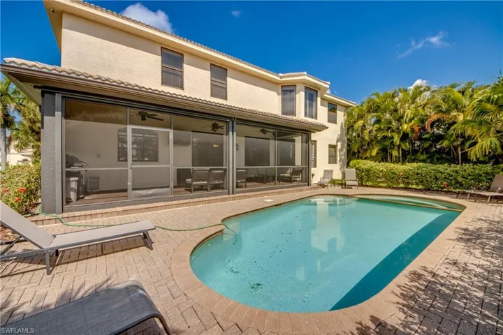 5601 Del Rio Ct, Cape Coral, Florida 33904