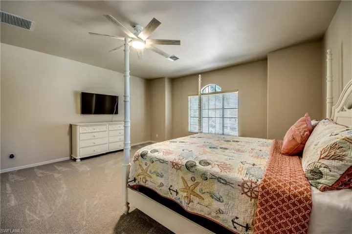 5601 Del Rio Ct, Cape Coral, Florida 33904