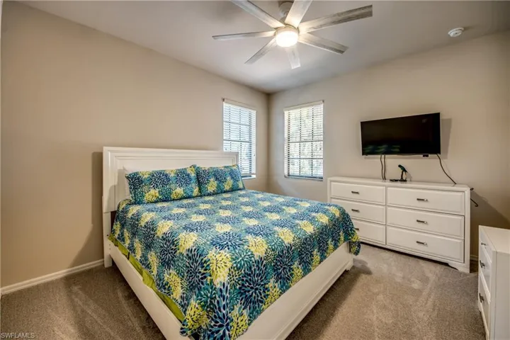 5601 Del Rio Ct, Cape Coral, Florida 33904