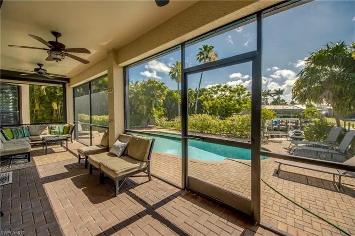 5601 Del Rio Ct, Cape Coral, Florida 33904