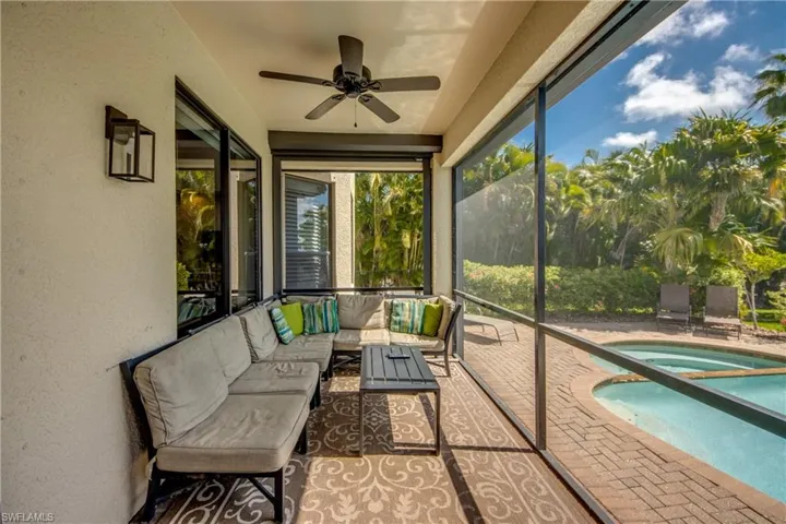 5601 Del Rio Ct, Cape Coral, Florida 33904