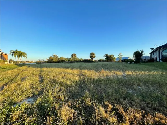 1701 Nw 14th Ave, Cape Coral, Florida 33993