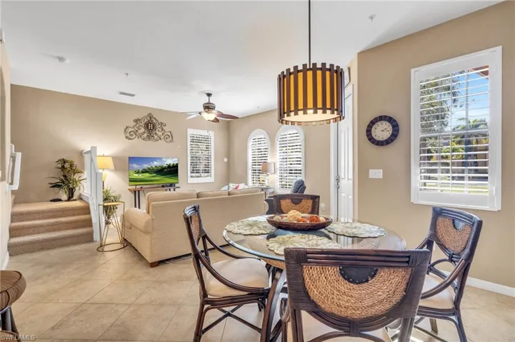 9077  Rialto  ST, Naples, FL 34113
